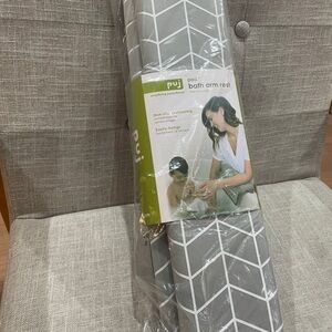 Puj Gray Bath Arm Rest